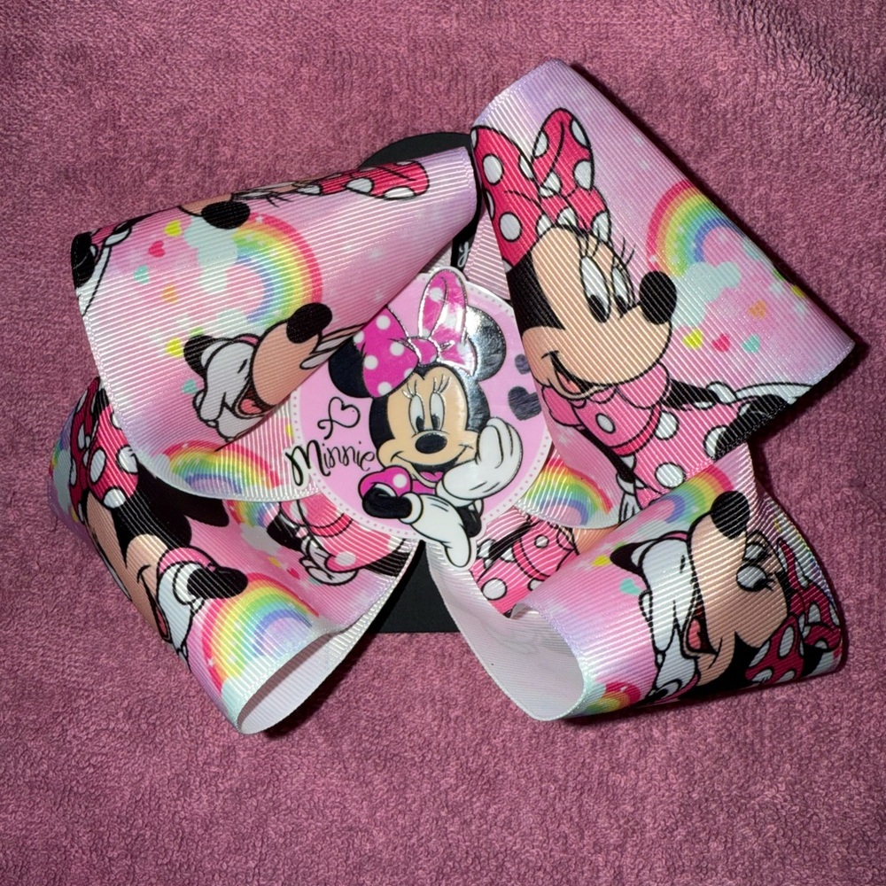 Minnie Mouse hair bow